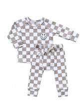 CHECKERED SMILEY LOUNGE SET