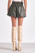 SHORT ELASTIC WB - OLIVE