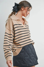 MONROE V-NECK STRIPED SWEATER - TAUPE/BLACK